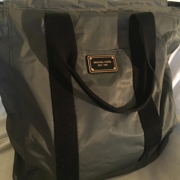 Michael Kors Handbags - Michael Kors Tote